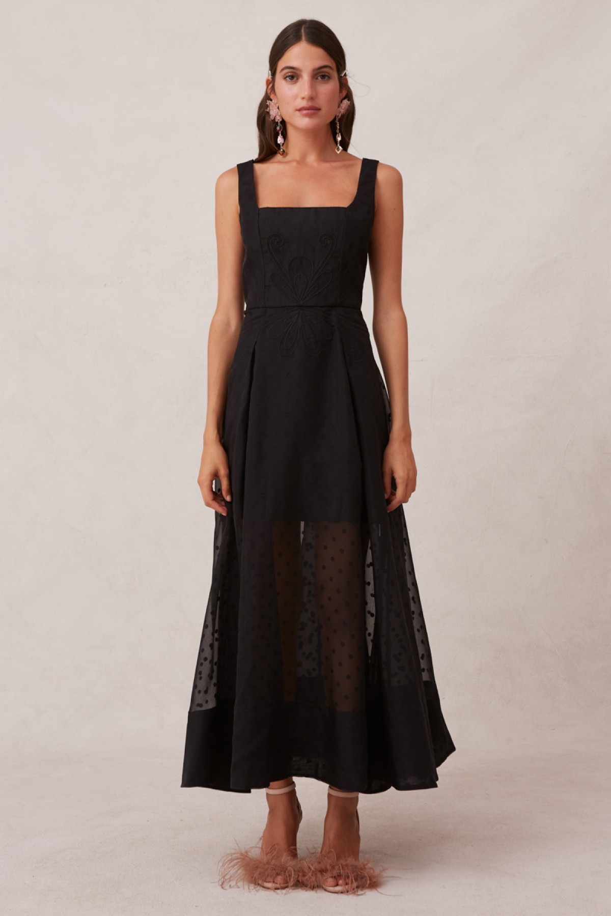 Keepsake The Label Black to loan