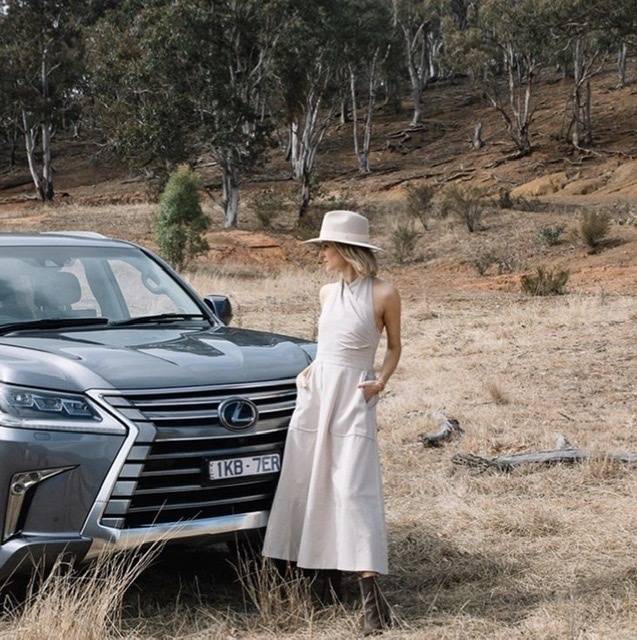 Rental Beige Camilla And Marc