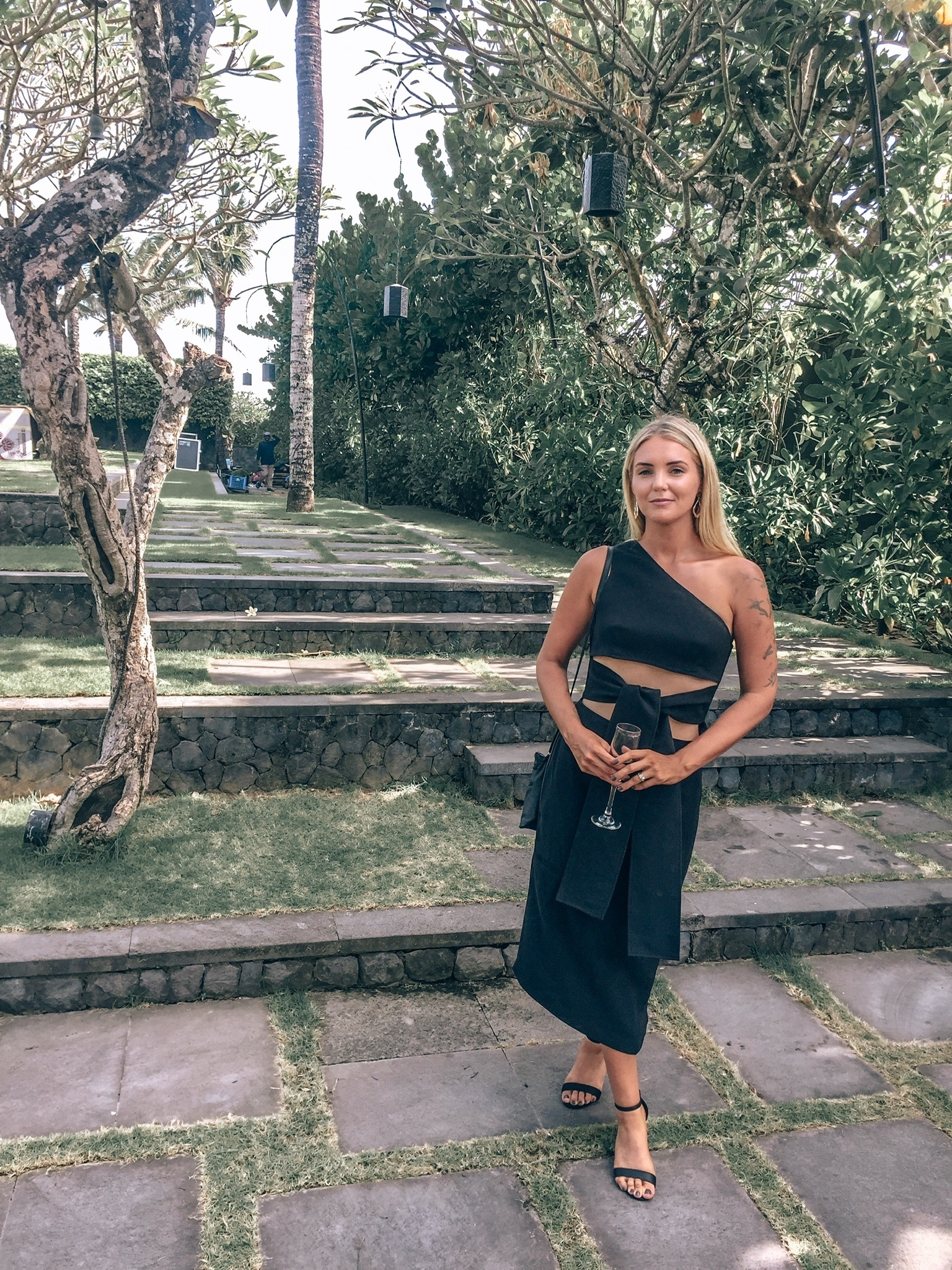 Rental Black Maurie & Eve