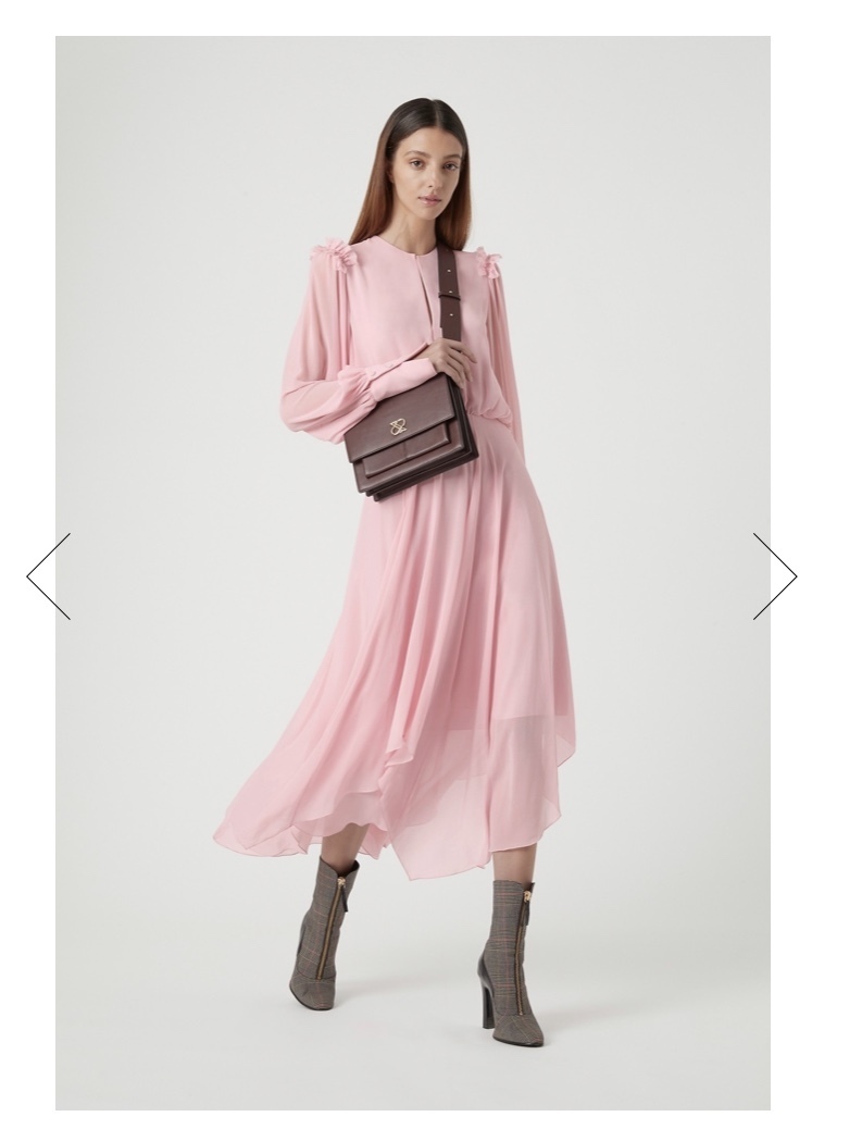 Camilla And Marc Pink to rent