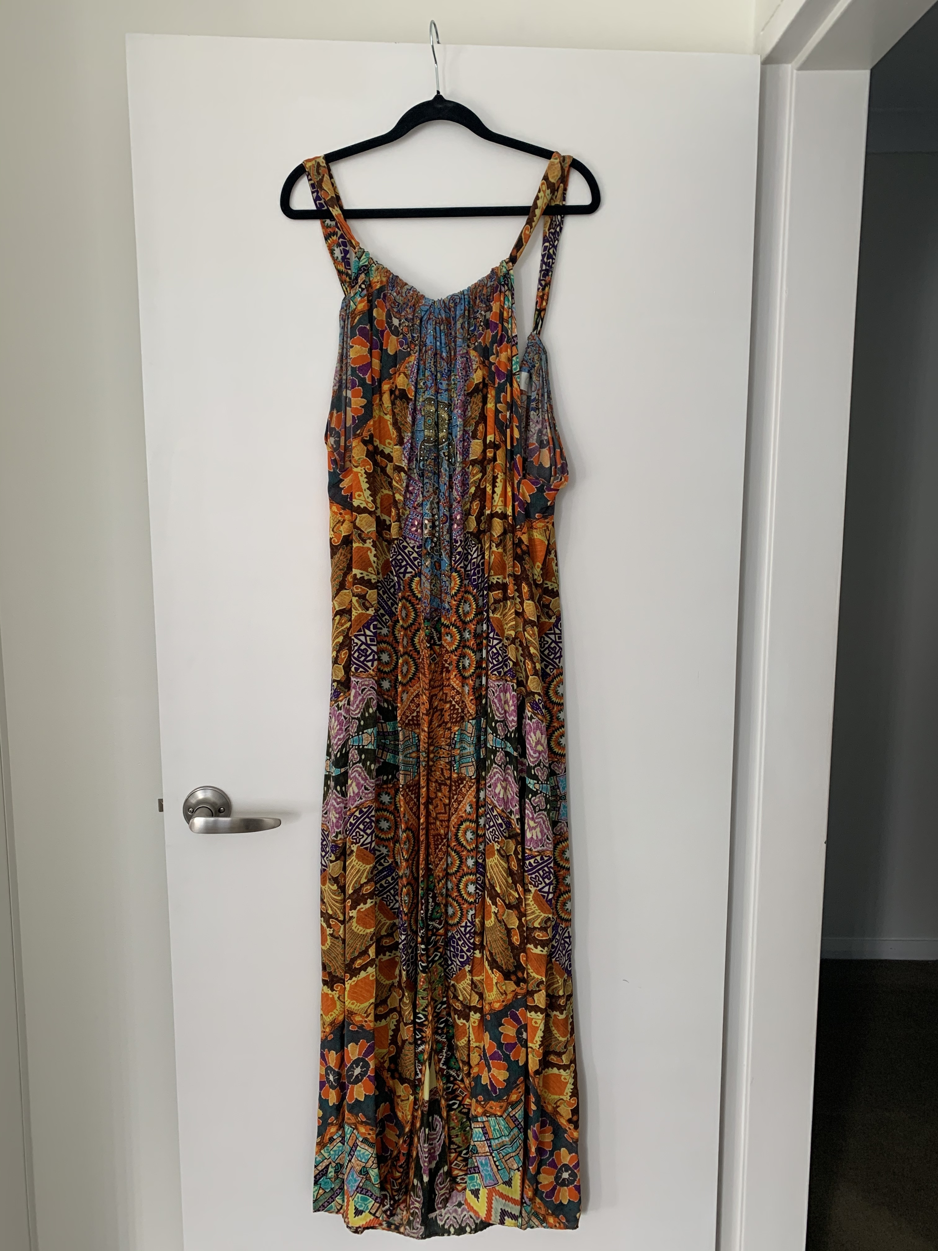 Rent a Orange Camilla