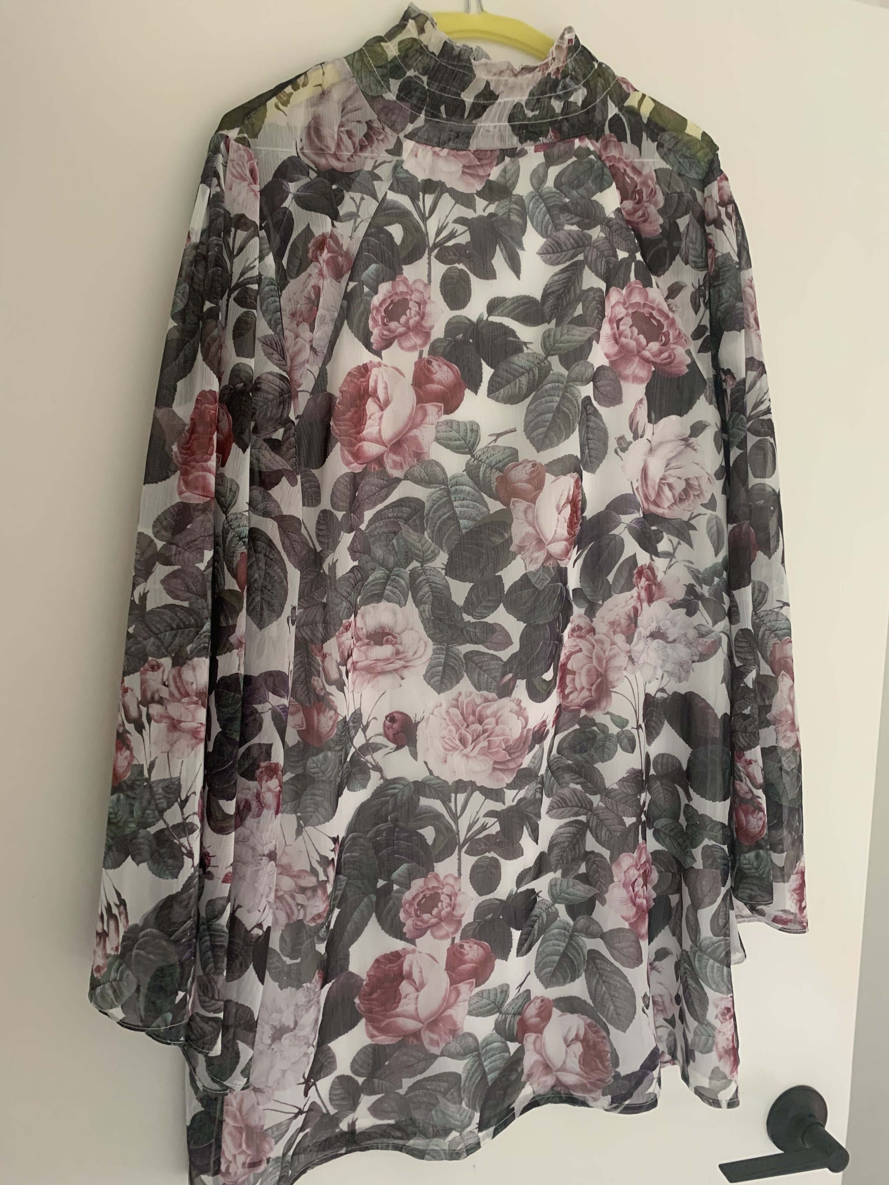 Formal rental By Nicola Unknown