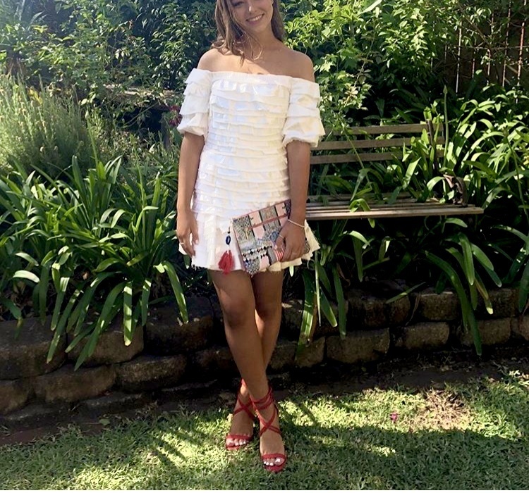 Atoir White for rent