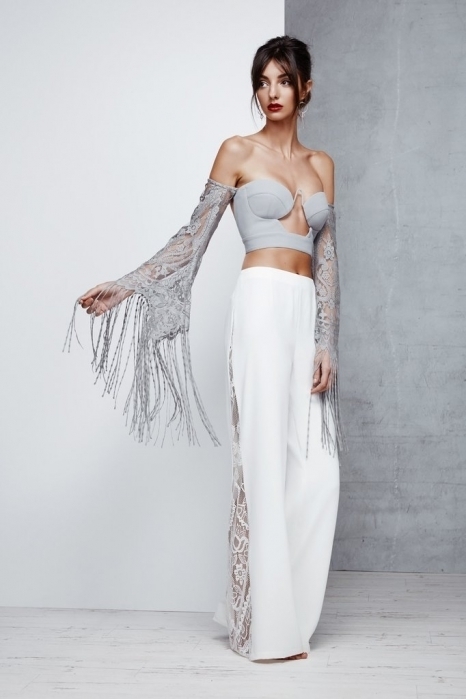 For rent a Lexi Ivy Top