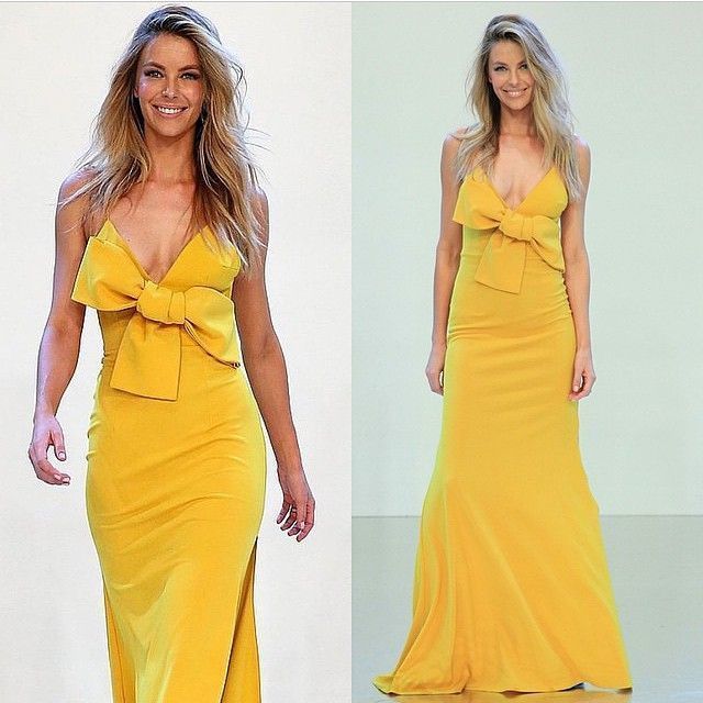 Alex Perry Yellow to rent