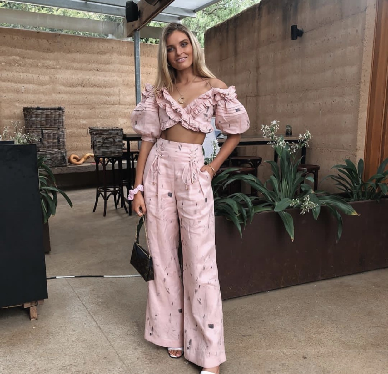 For rent a Pink Mackenzie Mode