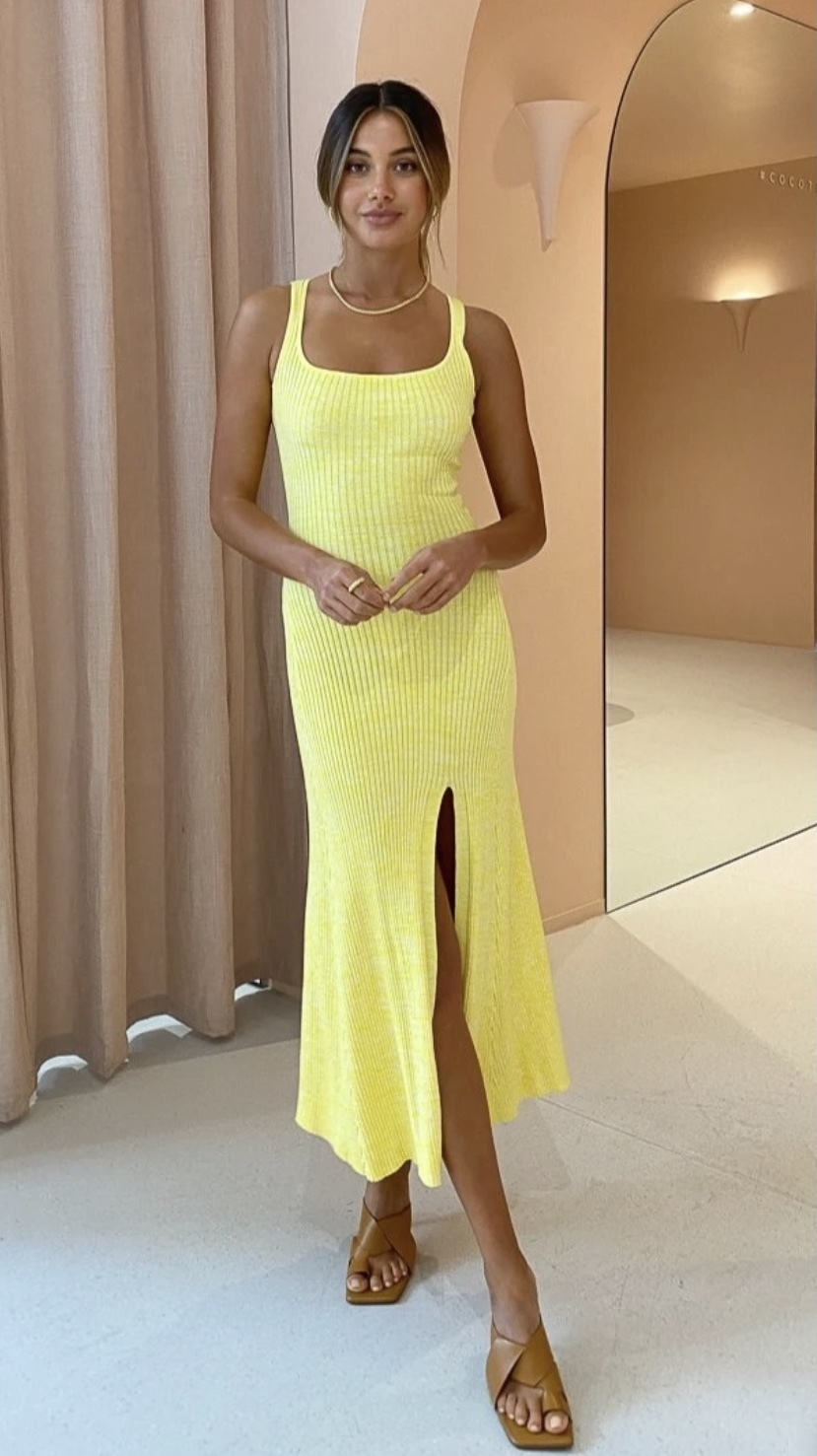 Rent a Yellow Anna Quan