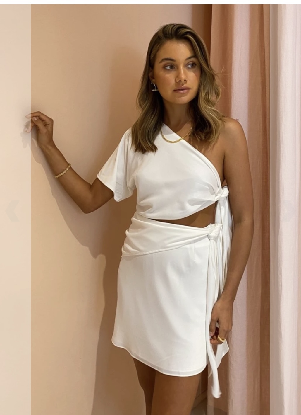 Formal rental Issy Mona Mini Dress In White