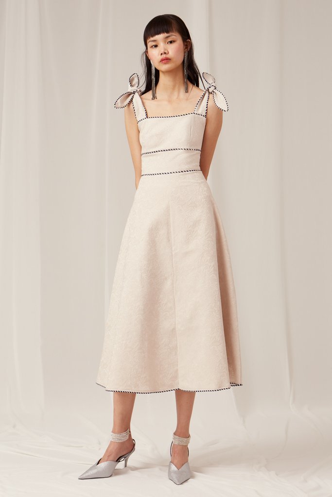 C/Meo Collective White to borrow